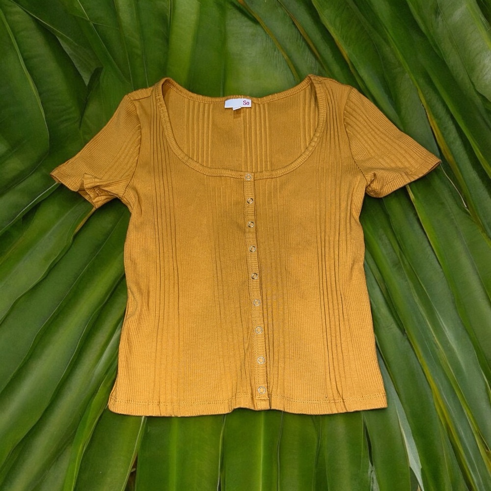 Juniors (M) Short Sleeve Henley Shirt